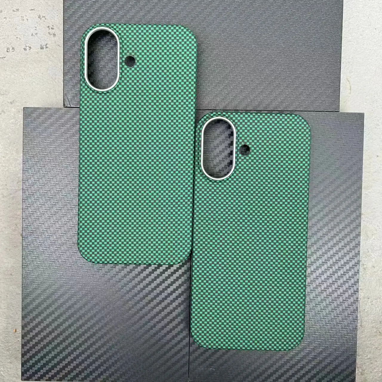 

Магнитный чехол из углеродного волокна для iPhone 17 Air 16 Pro Max/16 Pro/16 Магнитный чехол из арамидного волокна с жесткой рамкой Чехлы Magsafe