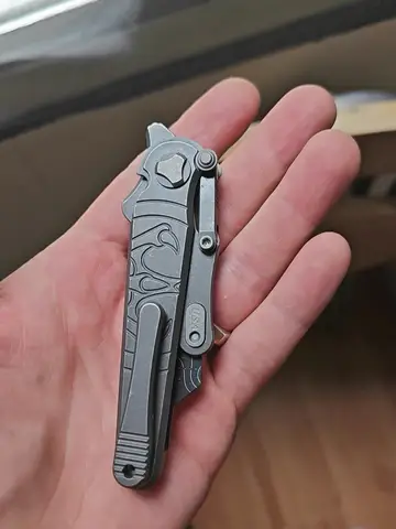 1PC New EDC Tool Eagle Claw Titanium Alloy Quick-Open Folding Knife with Replaceable Blades for Paper Cutting and Artwork