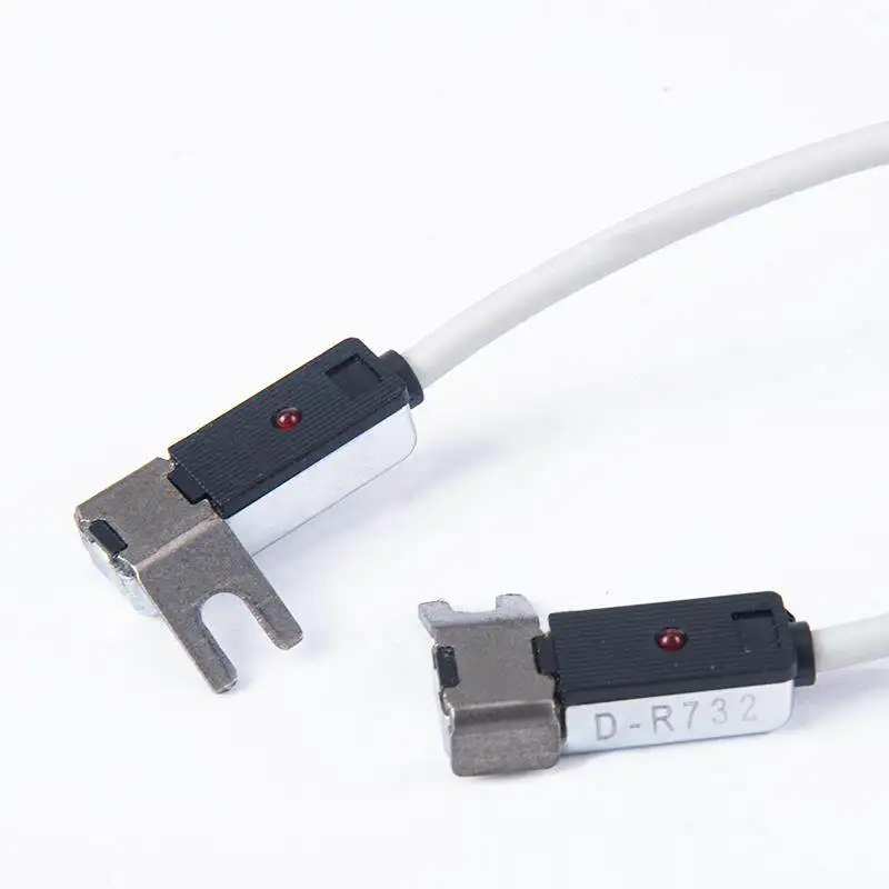 [SA] Japan genuine original special sales SMC magnetic switch D-R732 D-R731 D-R732L D-F8B D-F8BL D-93Aspot --10PCS/LOT