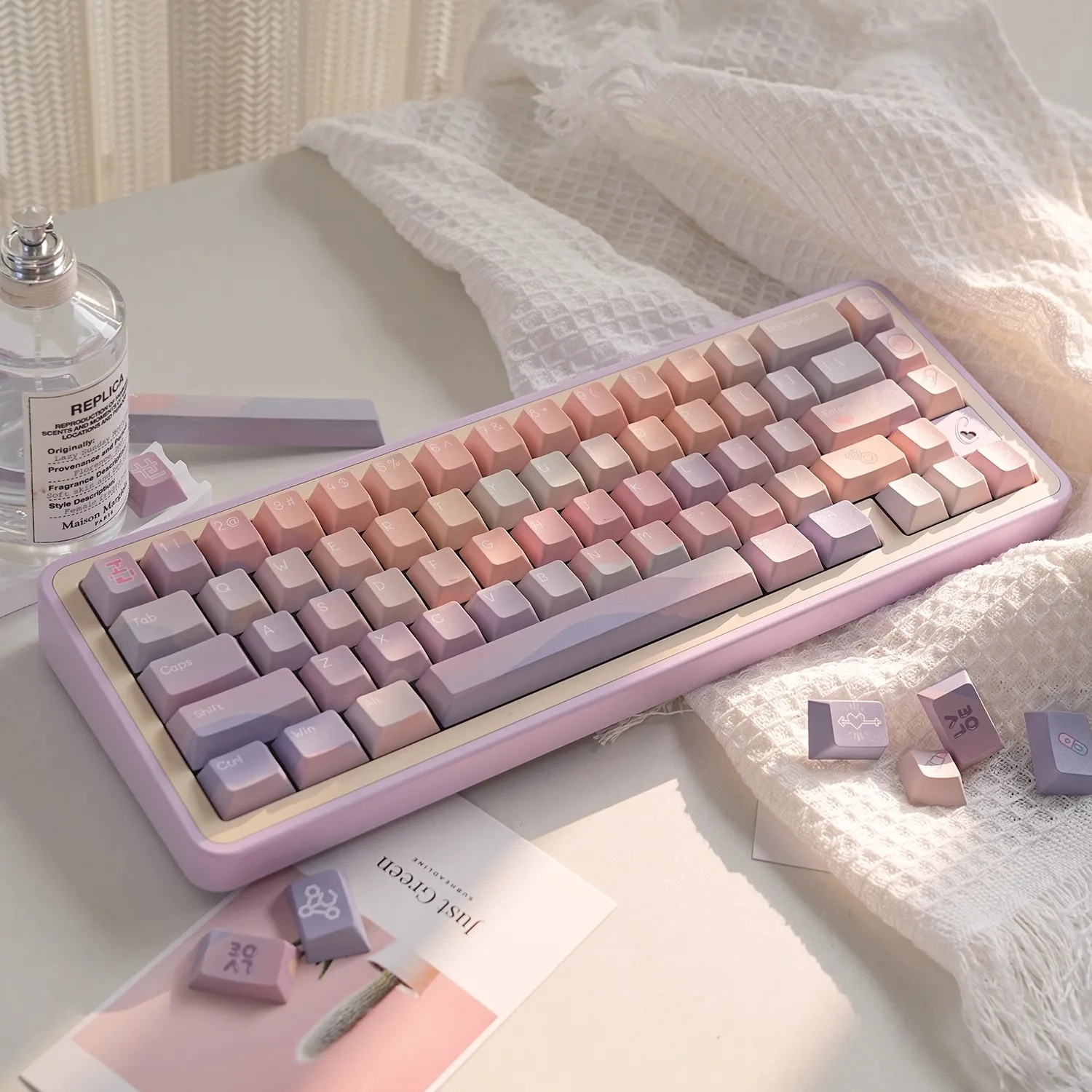 

127 Keys Pink Purple Key Caps Kawaii Cute Gradient PBT Cherry Profile Keycaps for Mechanical Keyboard Custom Keycap Girls Gift