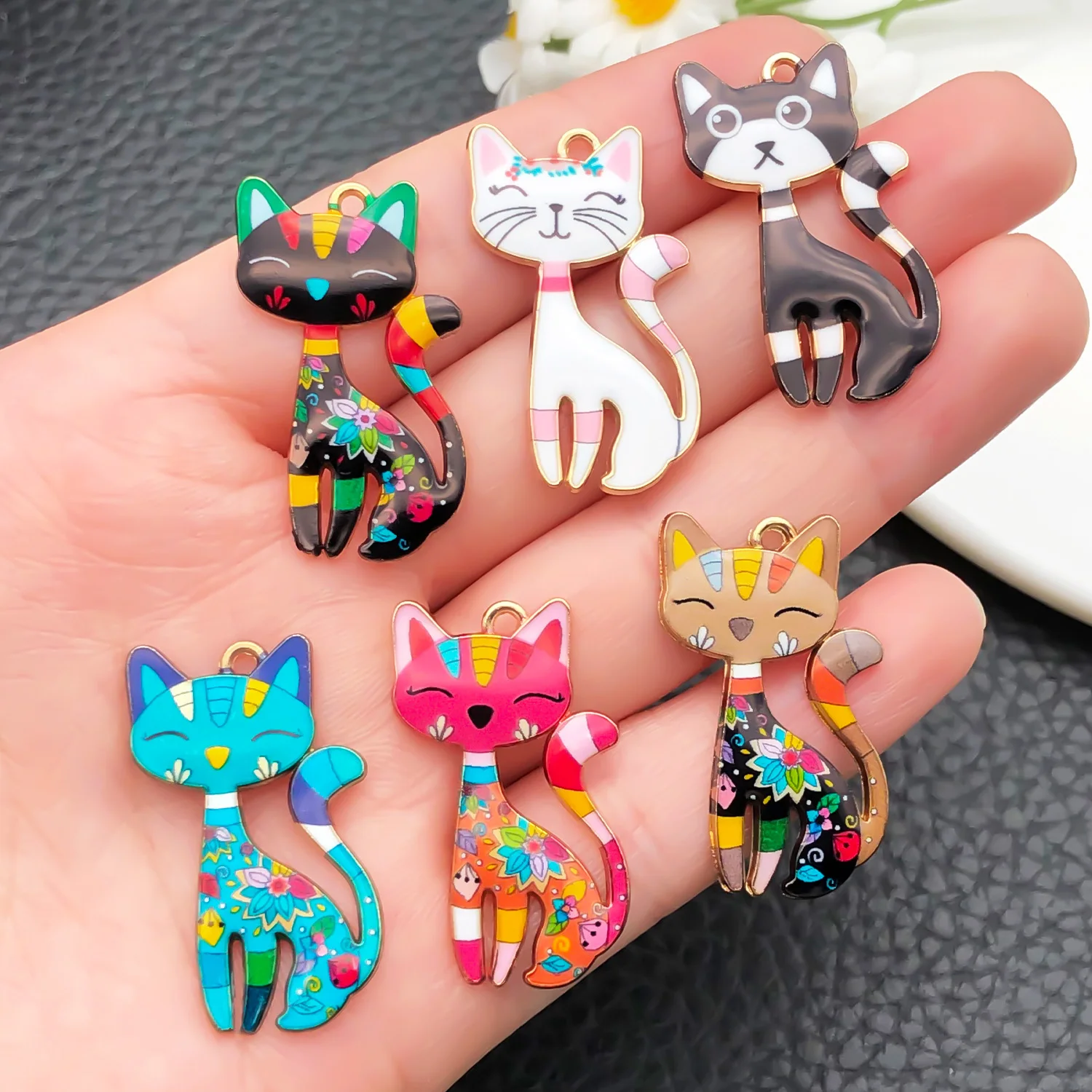 Set of 5/10 Whimsical Oil-Drip Cat Charms - Artistic DIY Craft Supplies for Unique Handmade Jewelry & Fashion Accessories