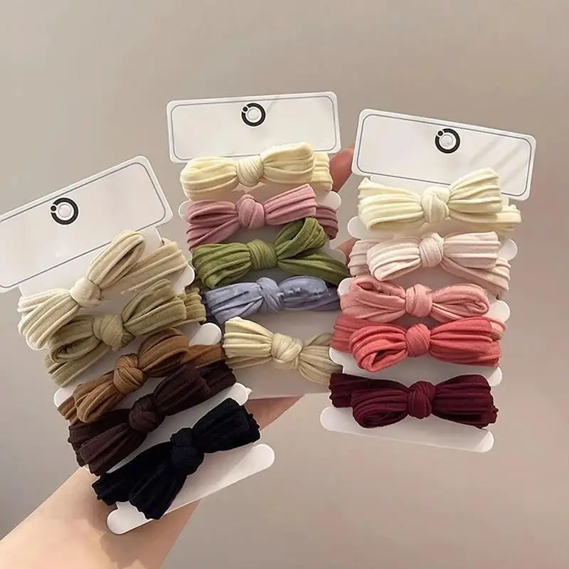 простые резинки для волос с бантом