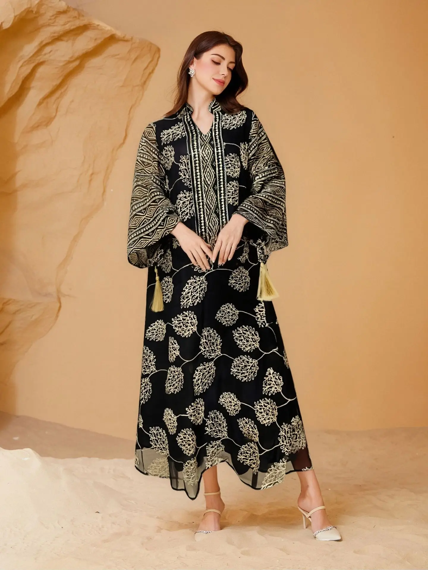 

Elegant Embroidered Sequin Abaya Modest Plus Size Abaya Islamic Arabic Dubai Abaya Long Sleeve Maxi Party Kaftan Robe
