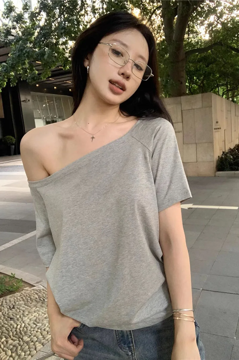Damen Sommer Neu Lässiges Off-Shoulder Einfarbiges Vielseitiges Oberteil Locker und Stilvoll Kurzarm-T-Shirt Studenten-Oberteil Y2K-Stil – Detail 9