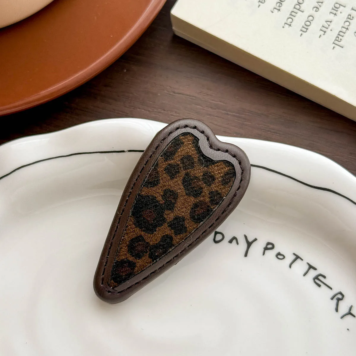 Leopard Print Geometric Hair Clip Autumn Winter Korean Fashion Women's Side Bangs Hairpin Headwear Hair Accessories for Girls