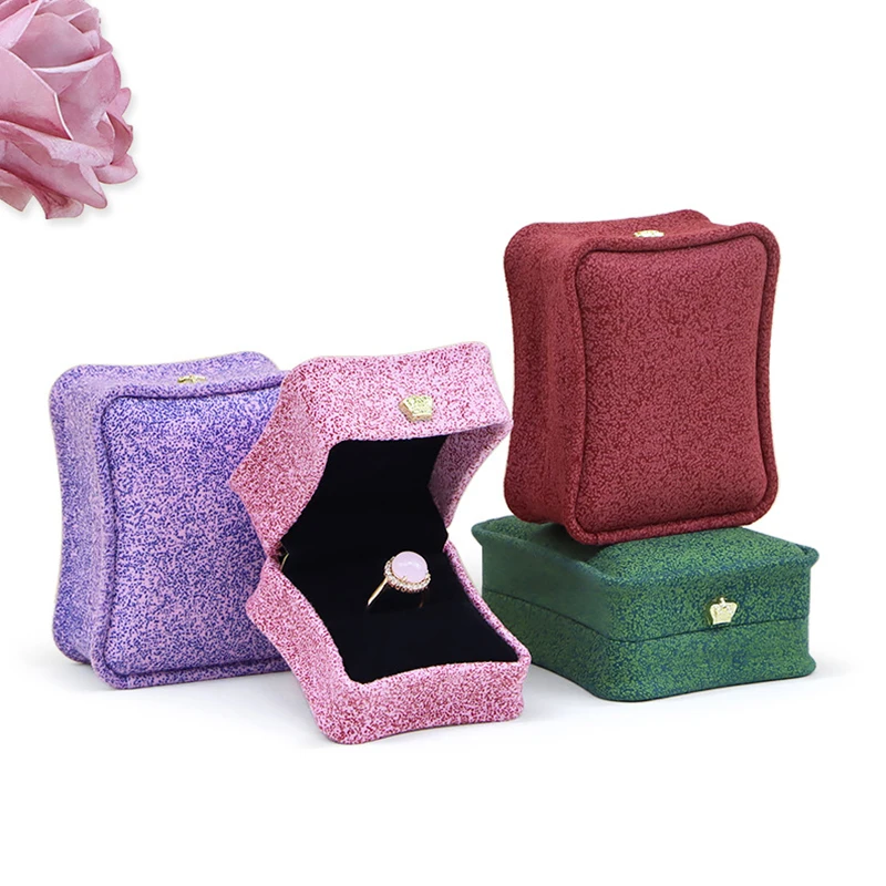 Velvet Crown Rings Box Geometry Square Flip Cover Ring Display Case Portable Rings Earrings Pendants Jewelry Storage Gifts Boxes