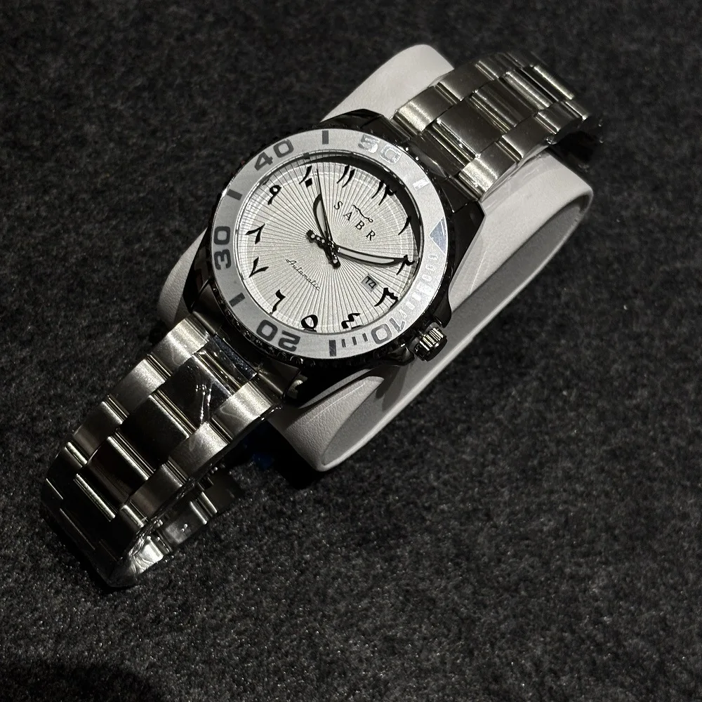 Quartz Diver Style Wristwatch for Men Arabic Numeral Dial Stainless Steel Bracelet Rotating Bezel Calendar Sports Waterproof