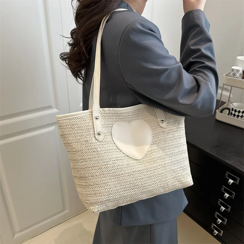 2025, neue Damentasche im koreanischen Stil – minimalistische Mode, herzförmige gewebte Beuteltasche, Schulter-/Handtasche