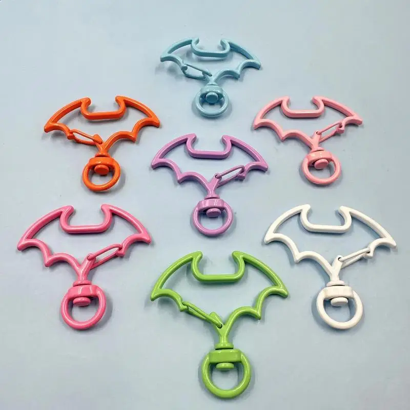 30pcs Colorful Bat Painted Keychain Lobster Clasp Spring O Ring Dog Clasp Spray Paint DIY Handmade Pendant Accessories
