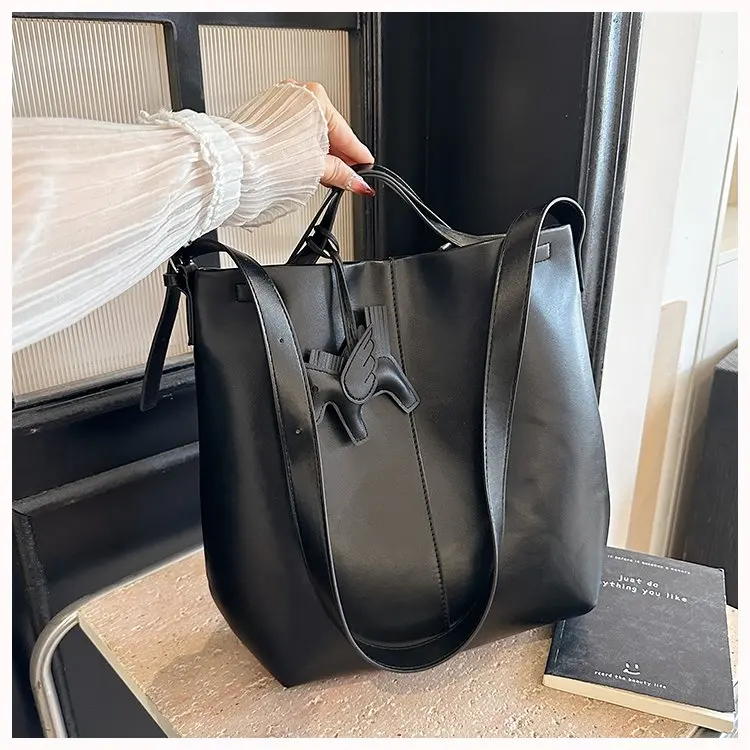 

Модная женская сумка через плечо из искусственной кожи, минималистичная, однотонная, повседневная, портативная, на каждый день