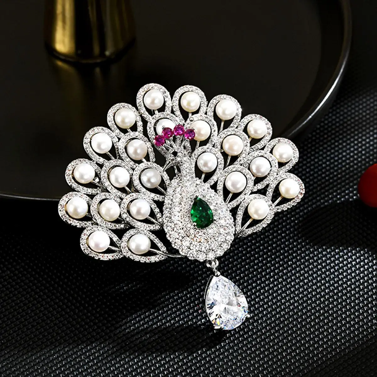 

Peacock Brooch Corsage with Pearl & Zircon, Vintage Elegant Dangle Pin for Women, Luxury Wedding Blouse Dress Jewelry