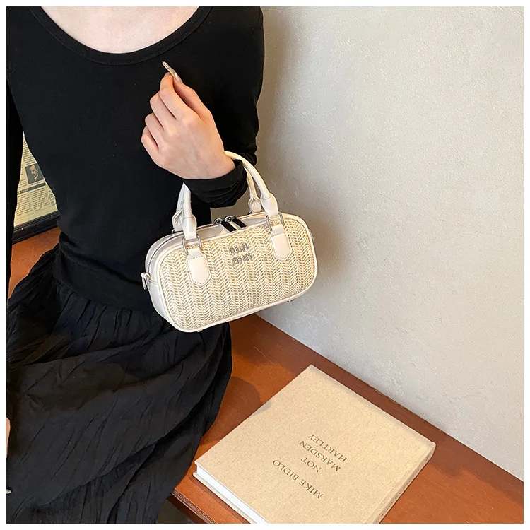 

​ ​ Изогнутая бостонская сумка A/W 2025 года, женская сумка через плечо премиум-класса с верхней ручкой, трансформируемая женская сумка-тоут Day To Night