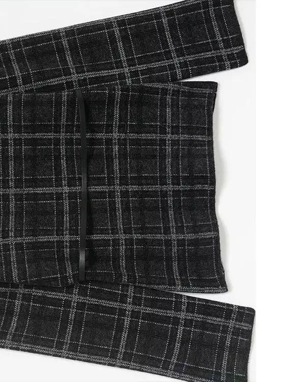 

HH Women's New Fashion Retro V-neck Plaid Knitted Belted Cardigan Jacket Female High Street Loose Casual Long Sleeve Sweater Top