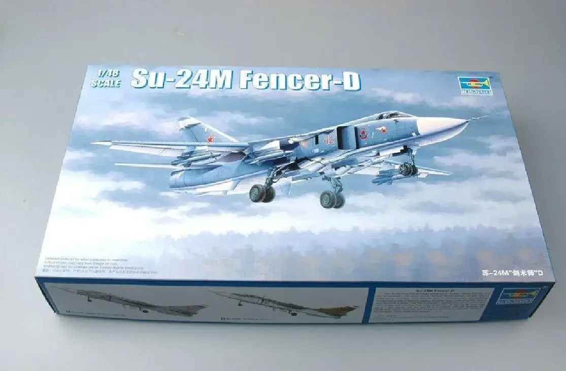 

Trumpeter 1/48 Warplane Russian Su-24M Fencer-D Bomber 02835 Aircraft Model