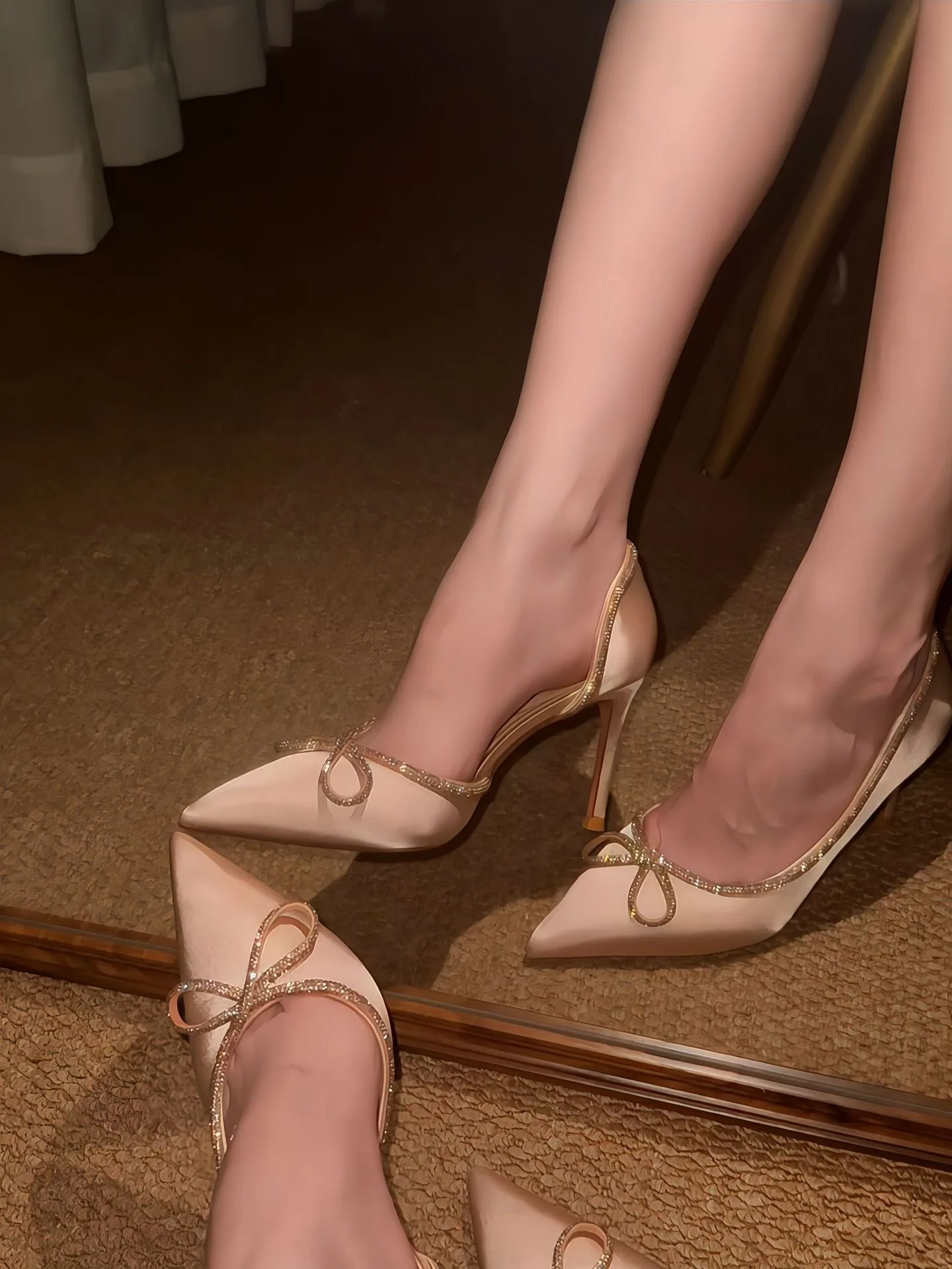 zapatos-de-tacon-alto-color-champan-personalizables-para-compromiso-y-boda-comodos-para-novia-mujer-2026-nuevos-punta-puntiaguda-abertura-lateral