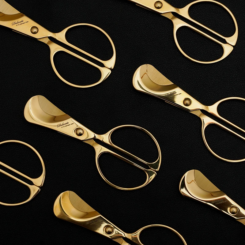 

Cate Gold Plated 24K Stainless Steel Cigar Scissors Sharp 4116 Steel Material Cigar Cutting Tool Delicate Knife