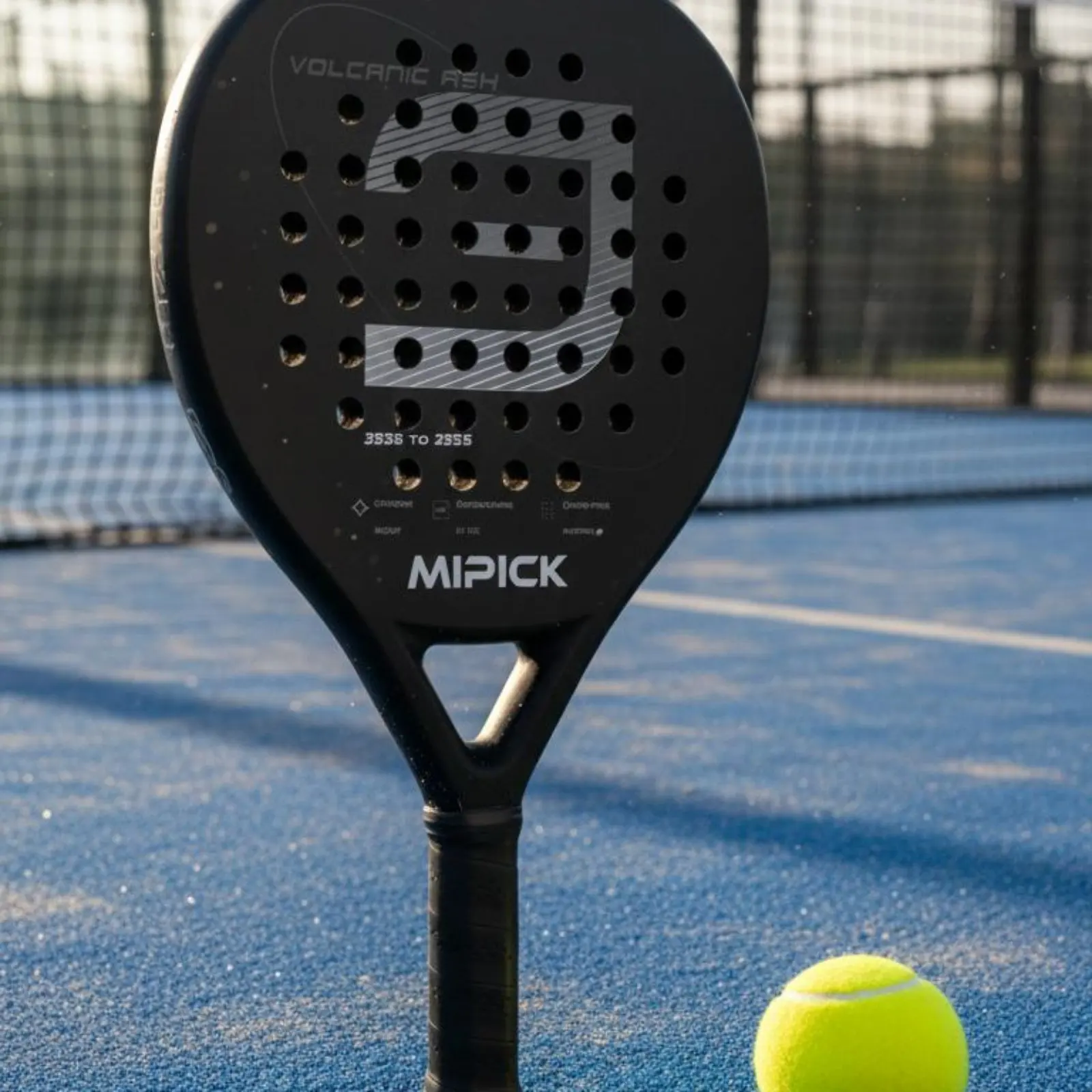 

Carbon Fiber Padel Racket Shock-Absorbing Core Center Round Padel Racket Sports Equipment Large Sweet Area Aerodynamic Design