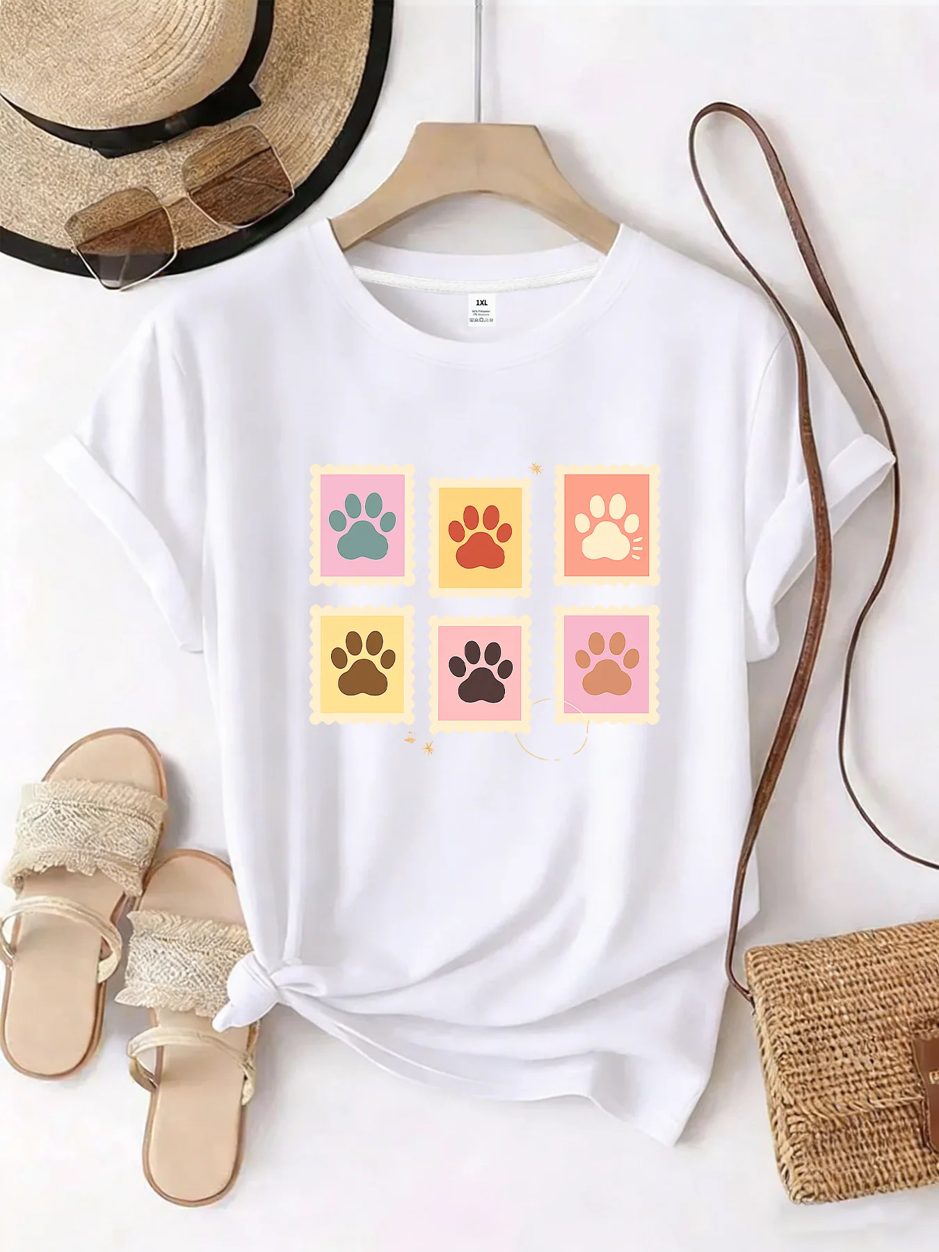 

【WZM101435】Footprint print plus size women's round neck summer casual short sleeved street fashion versatile plus size T-shirt