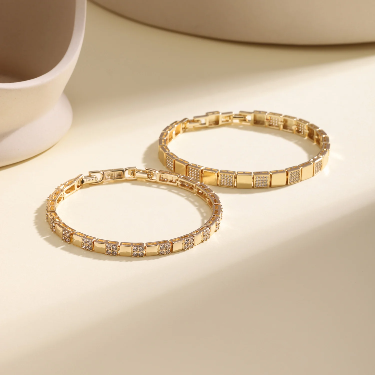 Nidin Vintage-Armband mit geometrischen quadratischen Dreieck- und Rhombus-Gliedern, Multi-Style-Strass-Modeschmuck, Geschenk für Frauen, für den täglichen Gebrauch