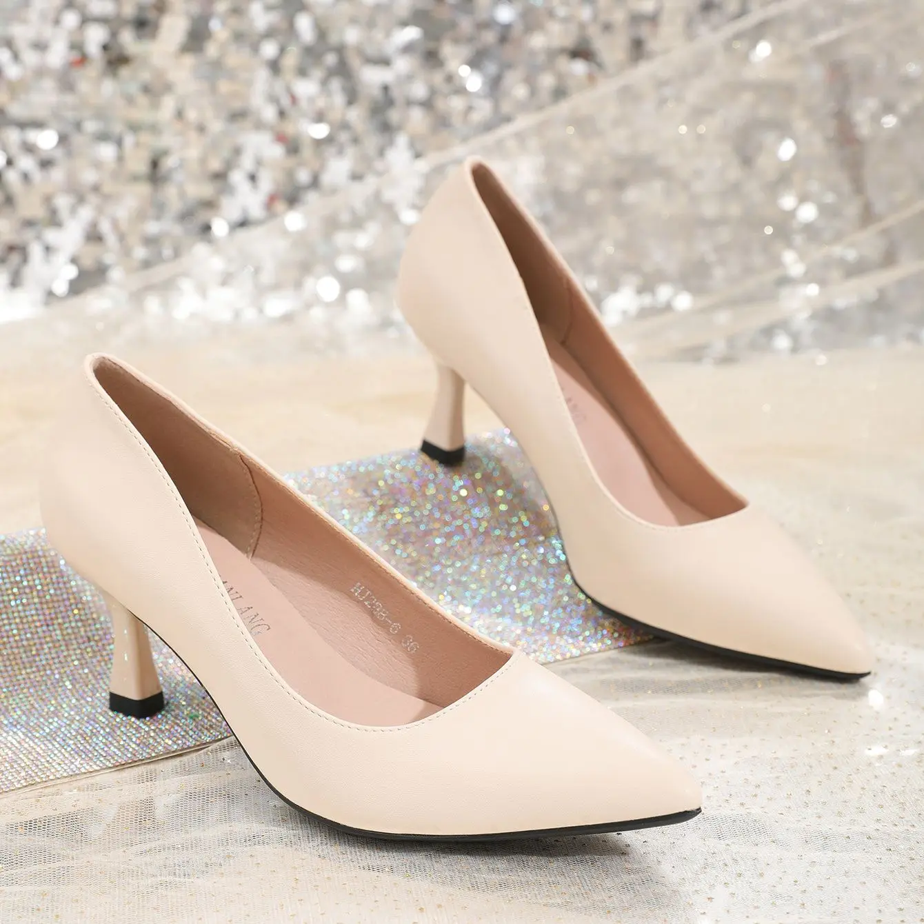 Simple pointed high-heeled shallow-mouthed fashion work shoes