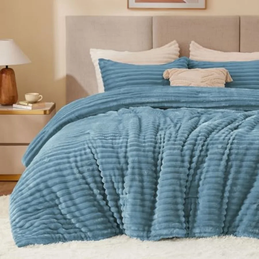 

Fleece Comforter Set -Super Soft and Warm Fluffy Bedding Luxury Fuzzy Heavy Bed Set for Winter with 2 Pillow Cases