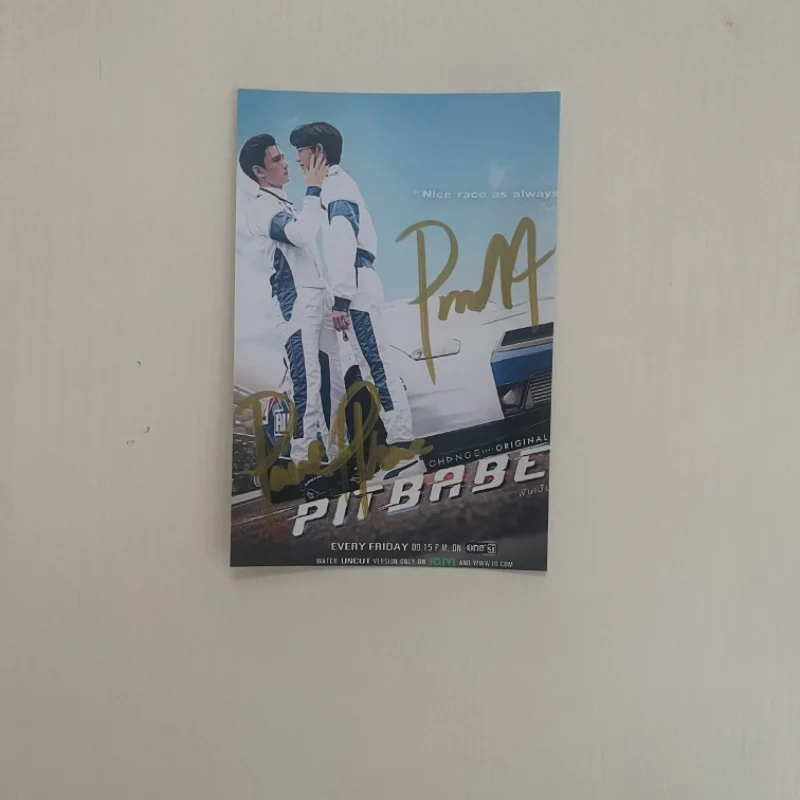 PoohPavel SailubPon 直筆サイン入りポスター Poohpavel Magazine Cover Poster Autographed Photos Thai TV Pit