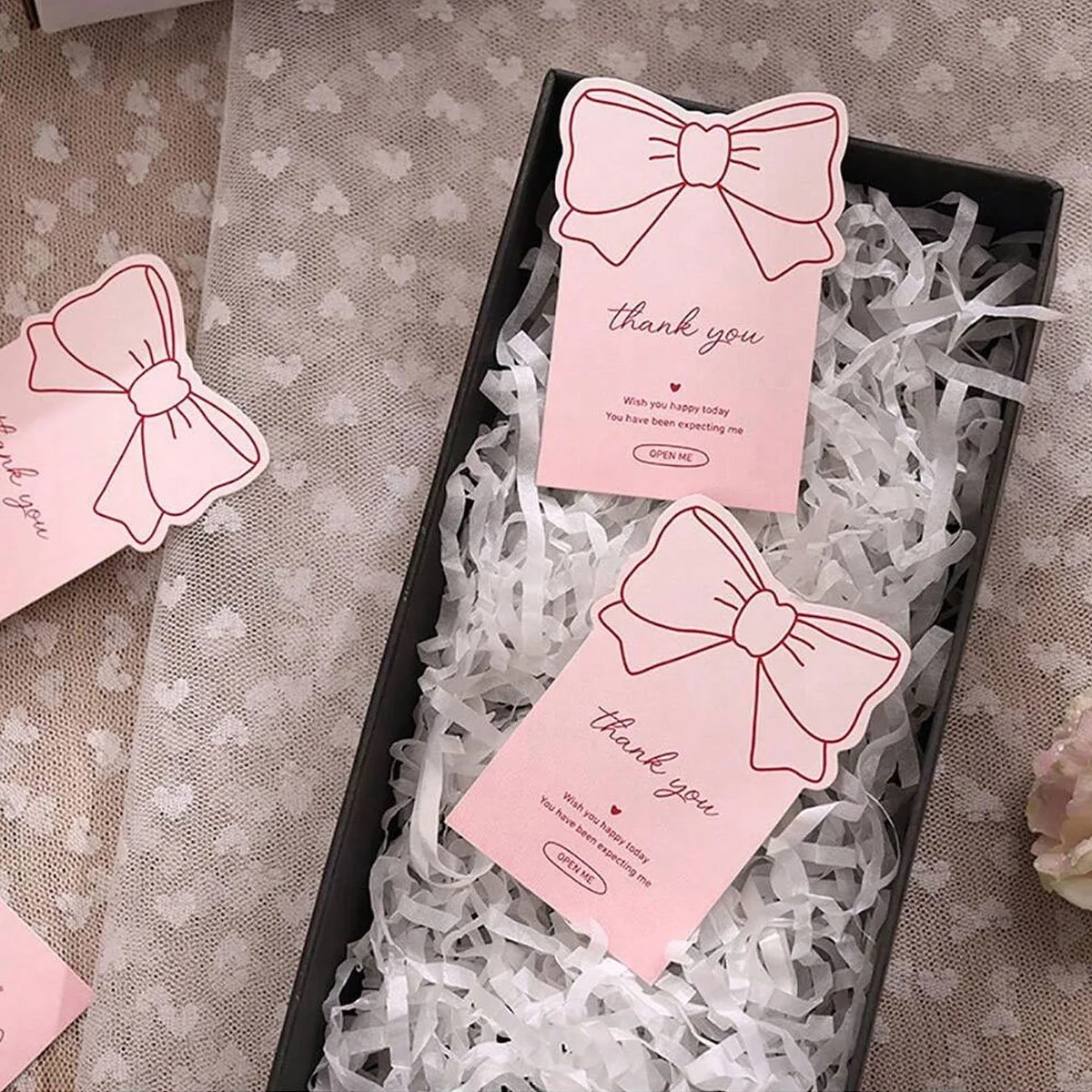2025 العصرية Bowknot حقيبة هدايا طويلة ملصقات شكرا لك فتح لي الوردي ختم تسميات DIY بها بنفسك لحفل الزفاف حزمة صندوق التفاف العرض