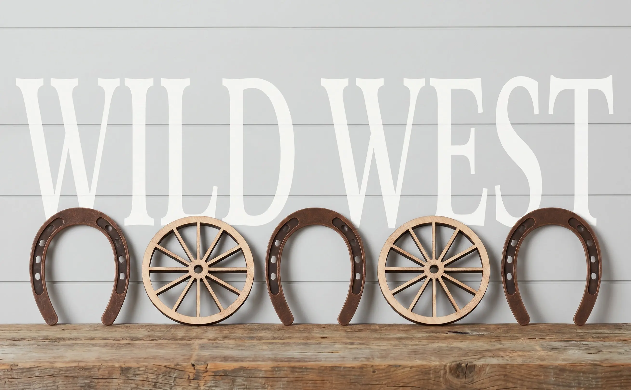 1 Set Western Cowboy Party Decorations Mini Horseshoe Wagon Wheel Centerpieces Wild West Table Decor Tabletop Wagon Wheel Decor