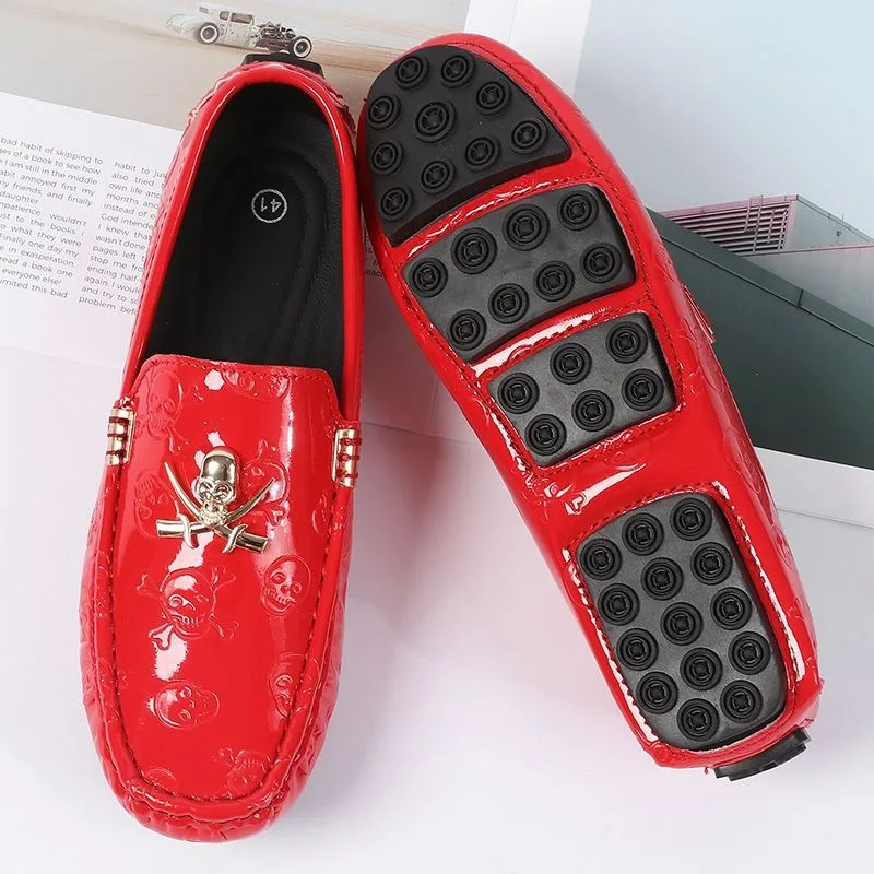 size 38-48 shine skull loafers shoes for man luxury stylish patent leather men shoes casual slip on loafers for man flats