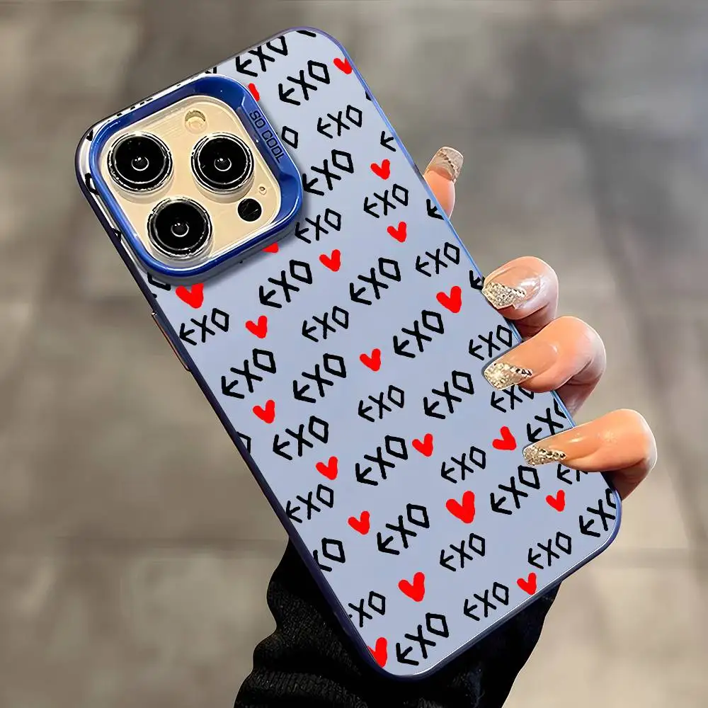 حافظة هاتف Kpop E-EXO لهاتف آيفون 16 15 14 13 12 11 Plus Pro Max متعددة الألوان غطاء ليزر أورورا مقاوم للصدمات Funda