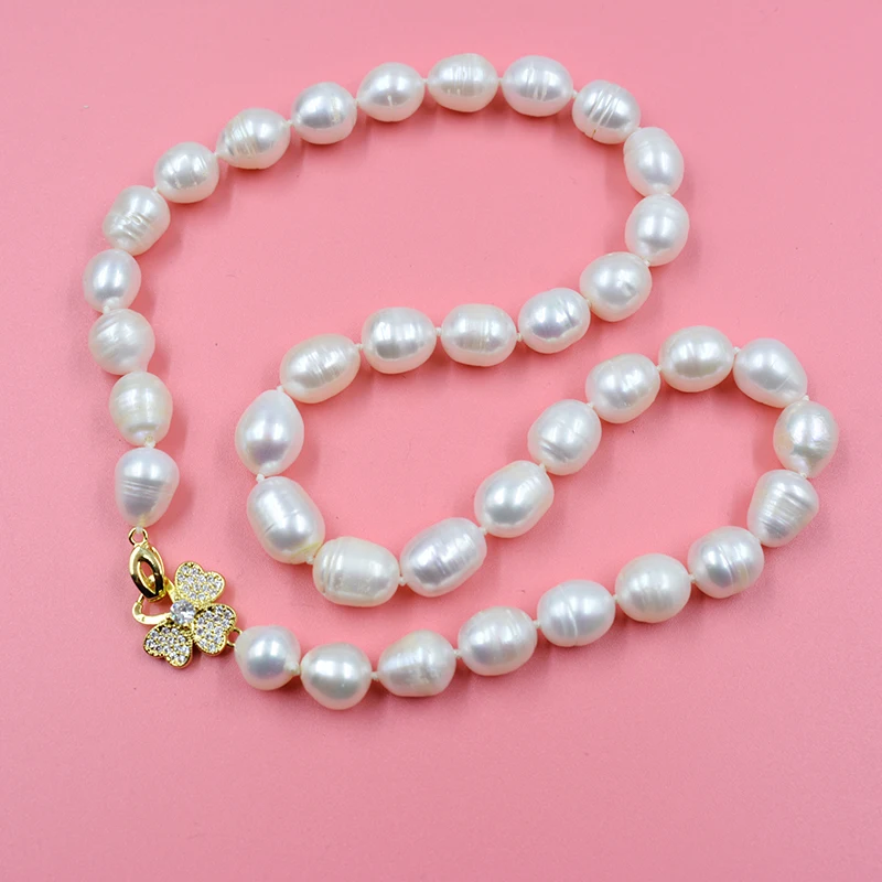 Beautiful 10-11mm natural white cultured pearl necklace earrings. Women\'s preferred wedding jewelry set 18”