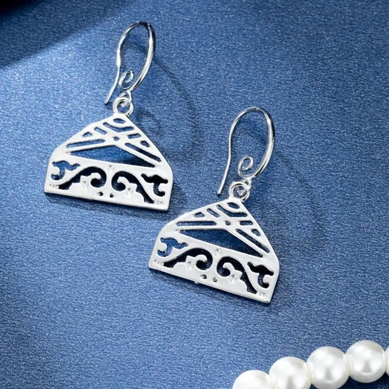 91AF Stylish Art Theme Jewelry Alloy Construction Ethnic Mongolian Yurt Necklace Delicate Pendant Earrings for Any Occasion