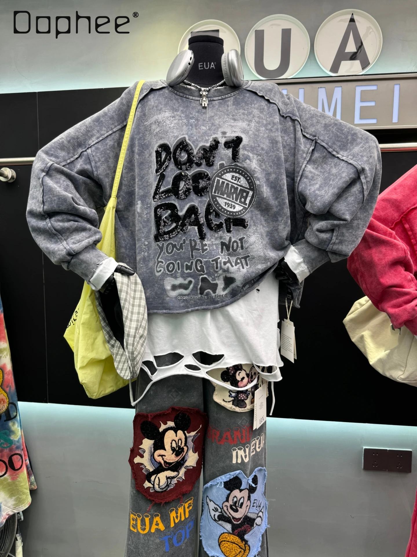 

American Retro Creative Design Distressed Printed Sequin Sweatshirt for Women 2025 New Loose Casual Style Top for Autumn