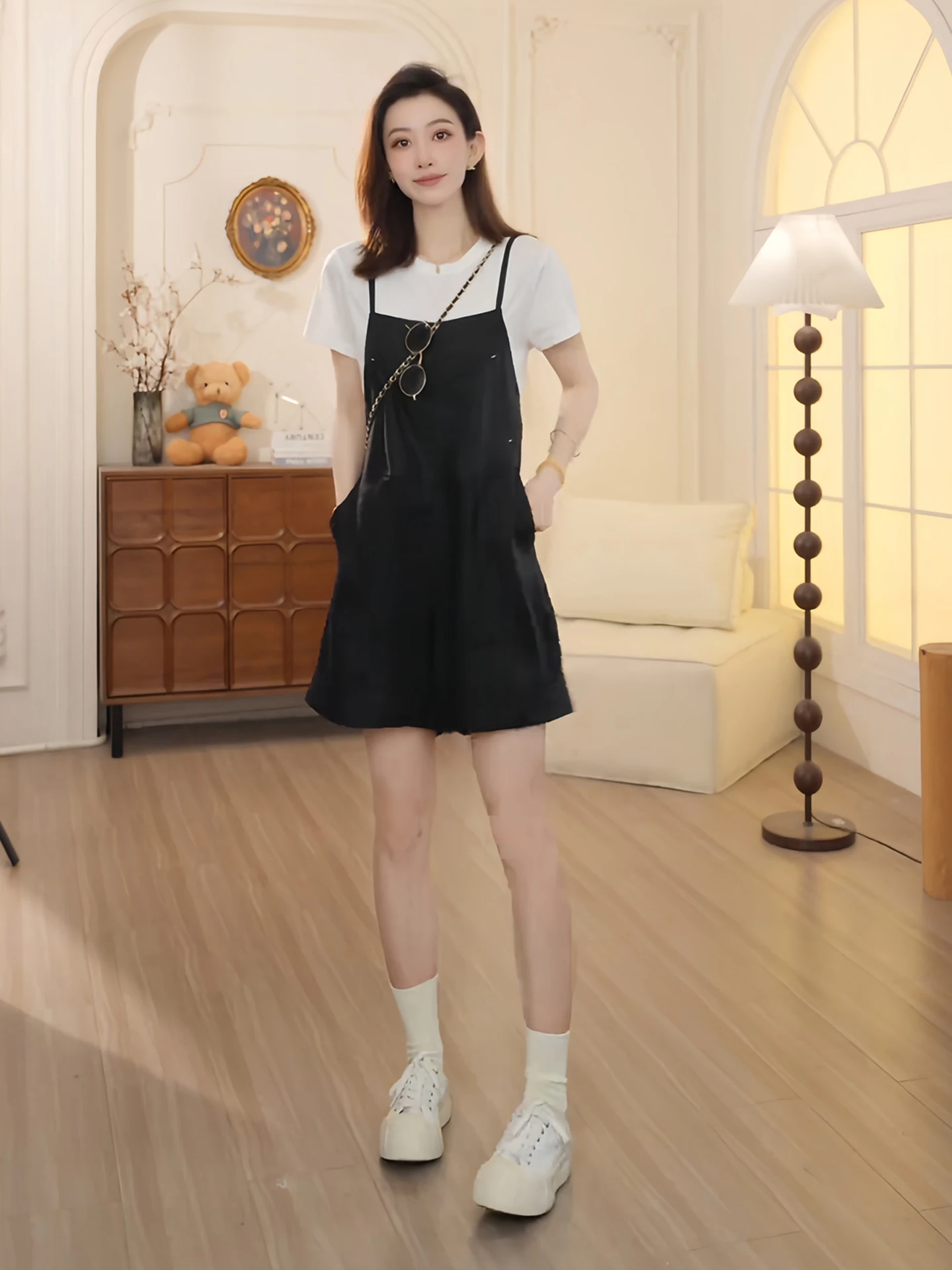 

Летний модный корейский спортивный повседневный женский комплект из двух предметов: футболка и юбка на бретельках, молодежный, с круглым вырезом, короткий рукав, коллекция 2025 года