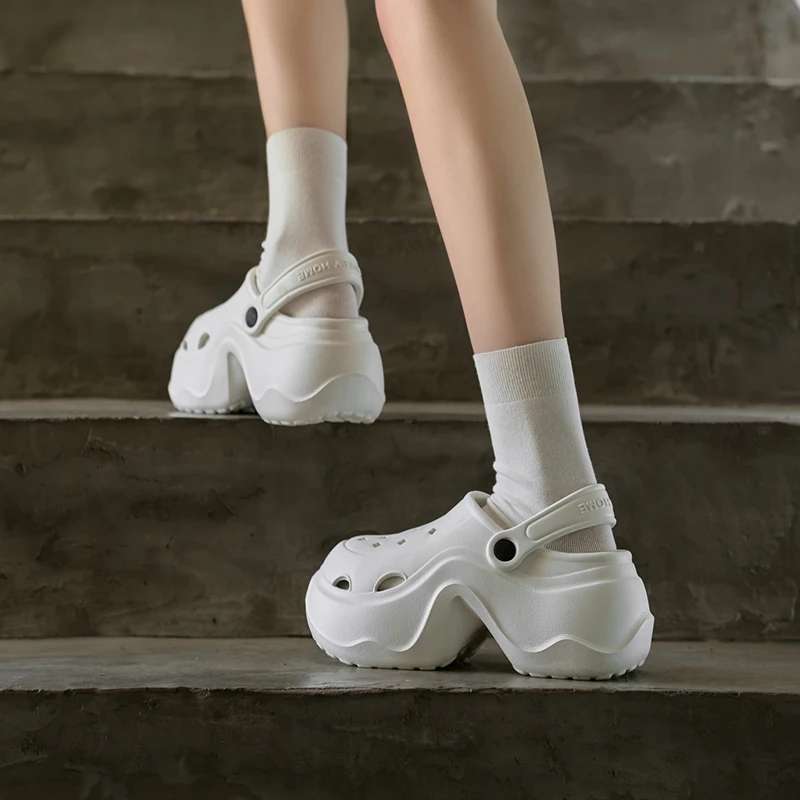 2025 New Fashion Women's Clog Sandals 6CM Thick Soled Increase Height Slippers Anti Slip Summer Outdoor Graden Hole Shoes