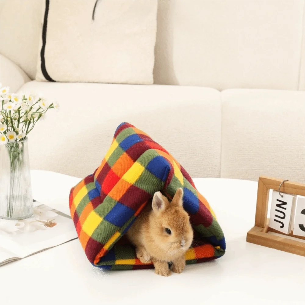 

Semi-Enclosed Rabbit Cotton Nest Thickened Soft Hamster Triangle Tent Comfortable Warm Guinea Pig Plaid Nest For Small Animal