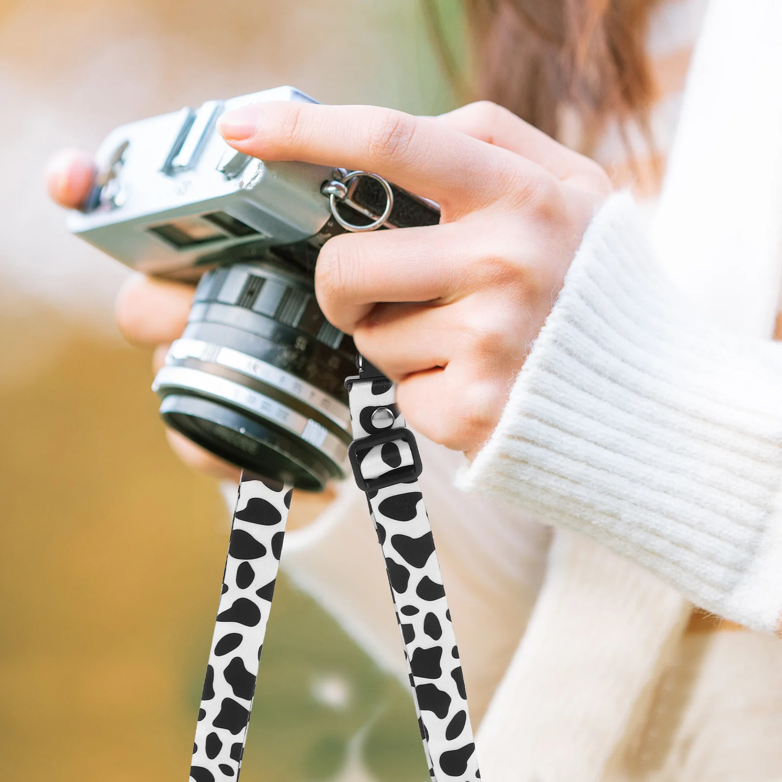 

Kids Camera Strap Wide Adjustable Safety Neck Shoulder Sling Strap Durable Lightweight Polyester with Card Bag for Photography