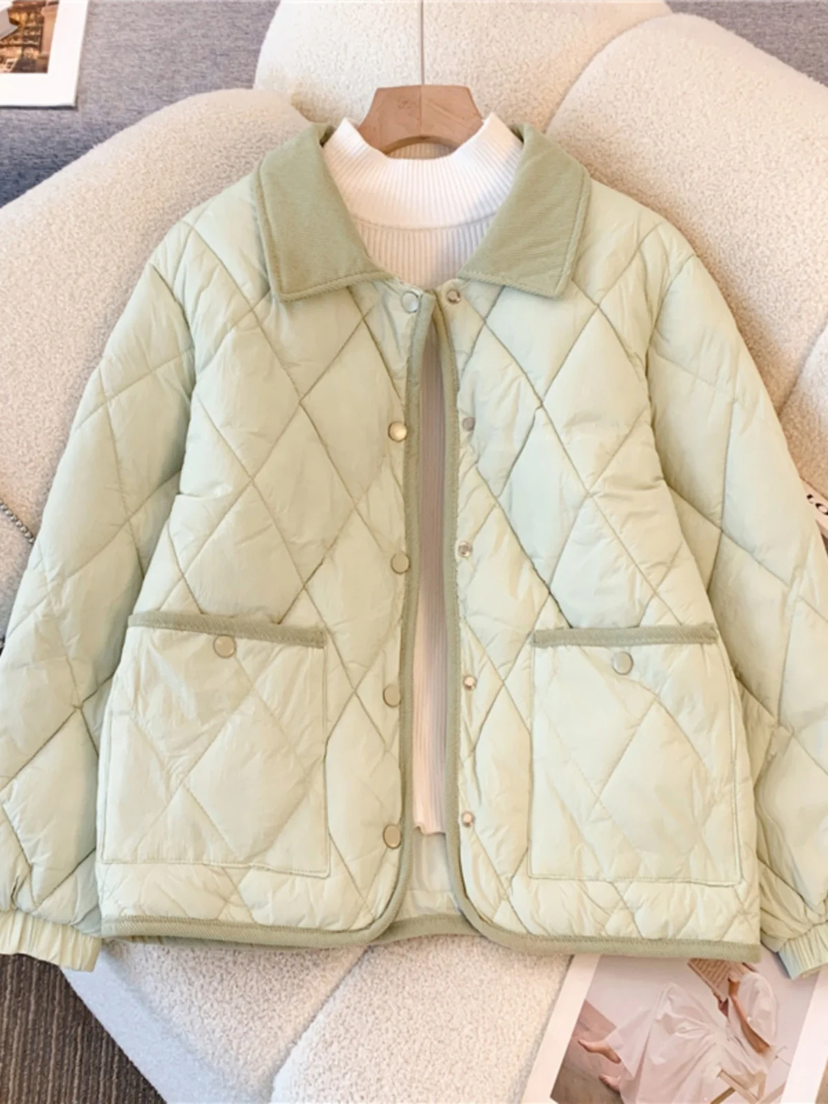 

Женская легкая стеганая хлопковая куртка на пуху, зимняя теплая хлопковая верхняя одежда с воротником-стойкой, тонкий дизайн, модная