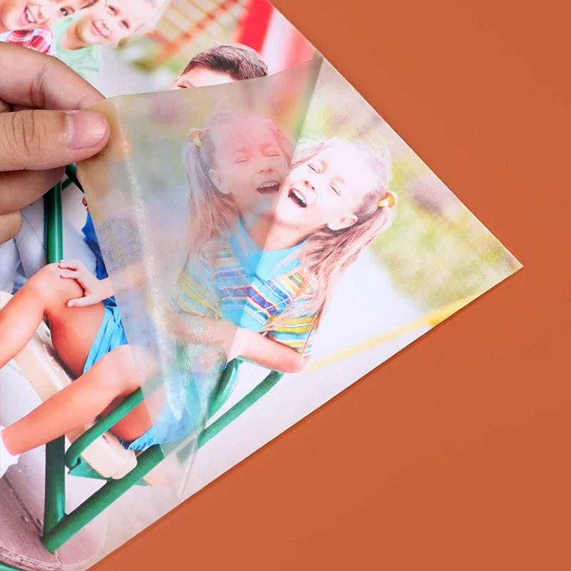 ترقية A2 44 سنتيمتر * 200 متر لمعان فيلم شفاف ماتي الغزل المغلفة بالحرارة BOPP التعبئة والتغليف البلاستيكية