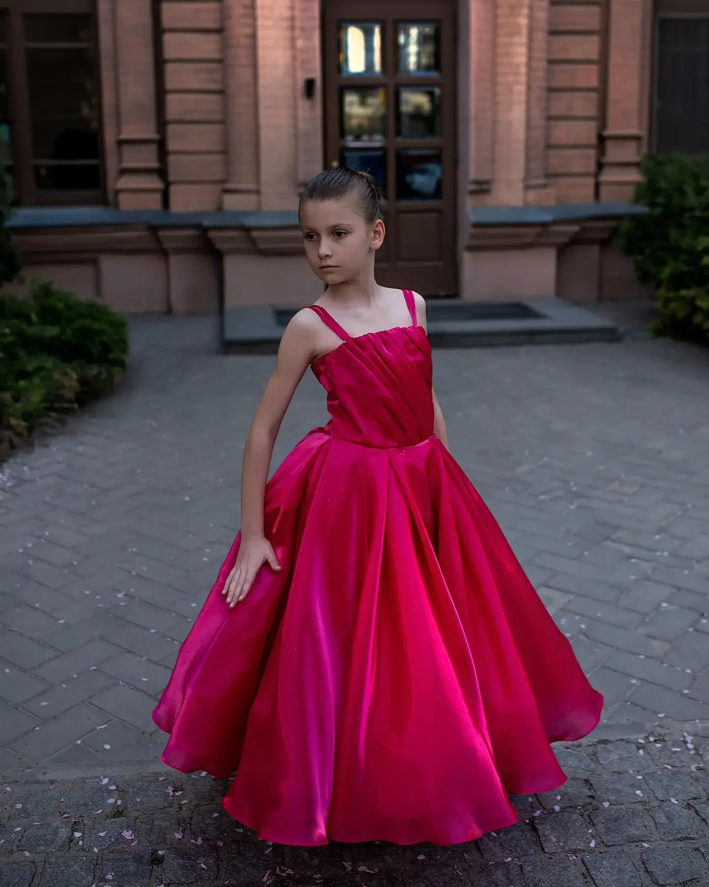 السباغيتي حزام الفتيات فستان المسابقة طول الأرض الفتيات الرقص فساتين حفلة موسيقية الأورجانزا الساخن الوردي زهرة فتاة فستان لحفل الزفاف