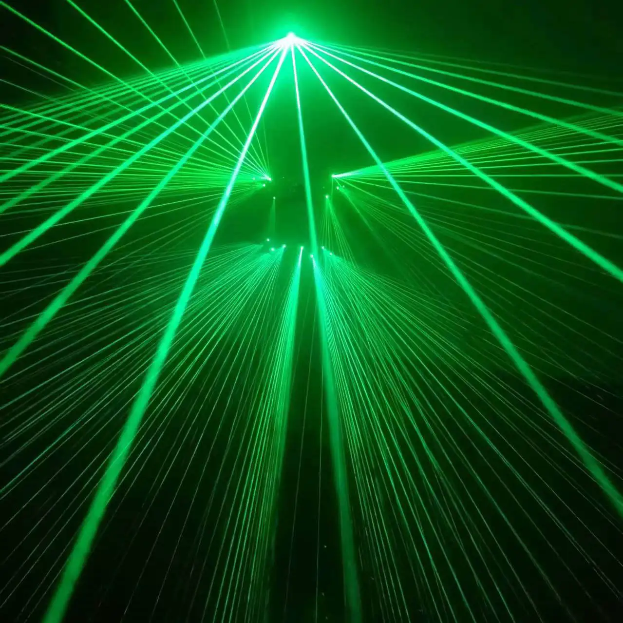 Newly designed Luminescent Belt Laser Dance performance prop Laser Belt Christmas Halloween nightclub party 520nm green laser