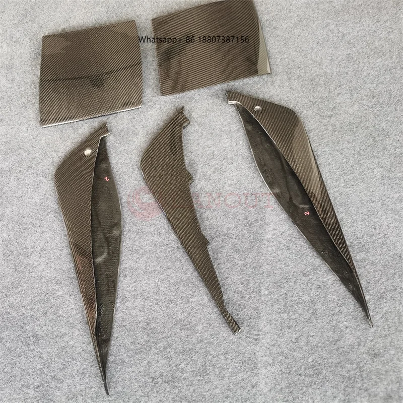 

Диффузор заднего бампера Supertechnics Style из карбона для Ferrari California T 2015-2017