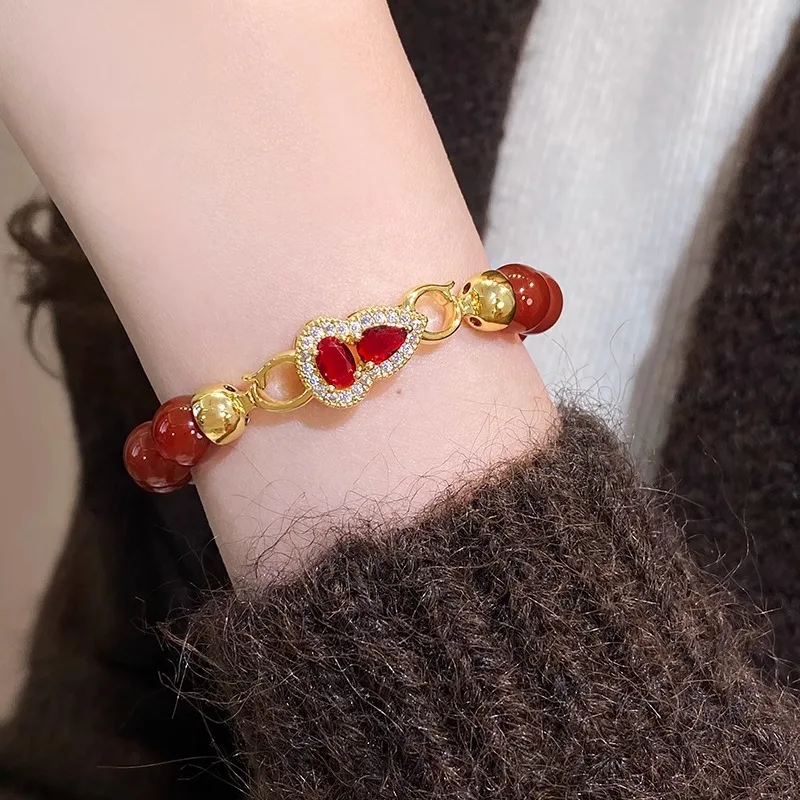 

Fortune Gourd Red Agate Bracelet Woven Beaded Bracelet for Women Light Luxury Niche Zodiac Year Jewelry