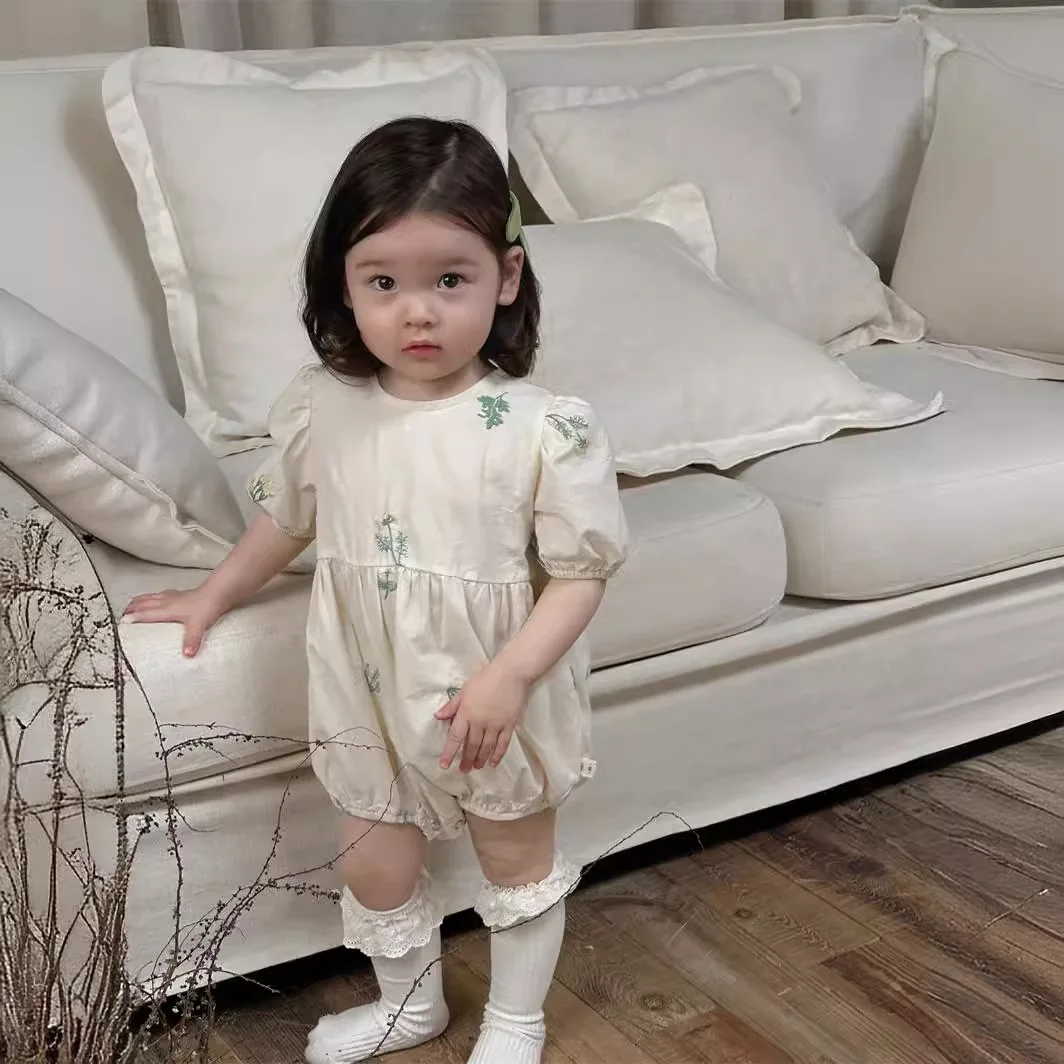 

2024 Summer New Girl Infant Comfort Embroidery Flower Puff Sleeve Princess Bodysuit Girls Baby Thin Loose Cotton Breath Onesie