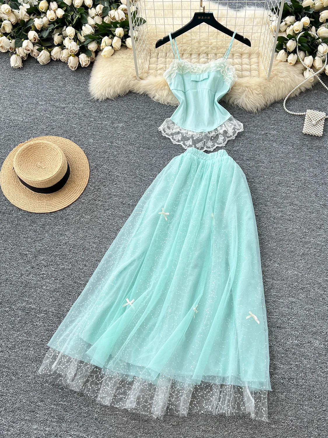 

Angelic Gentle Lace Patchwork Strap Top High Waist Shiny Embroidered Net Skirt Set Women's Fashion Ensemble Summer 2025