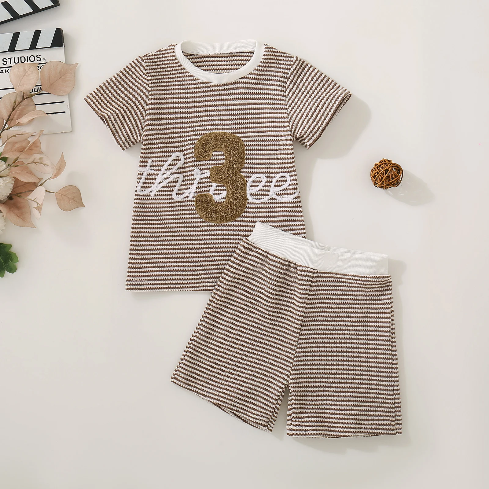 Summer Neutral Infant Brown Digital Three Embroidered Short Sleeve Top T-Shirt and Shorts Two-piece Birthday Set