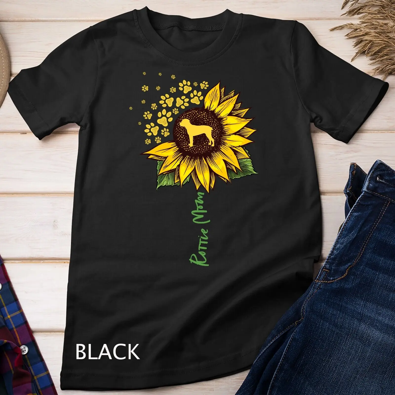 Rottie Mom Sunflower Rottweiler Gifts Dog Mom Mama Unisex T-shirt