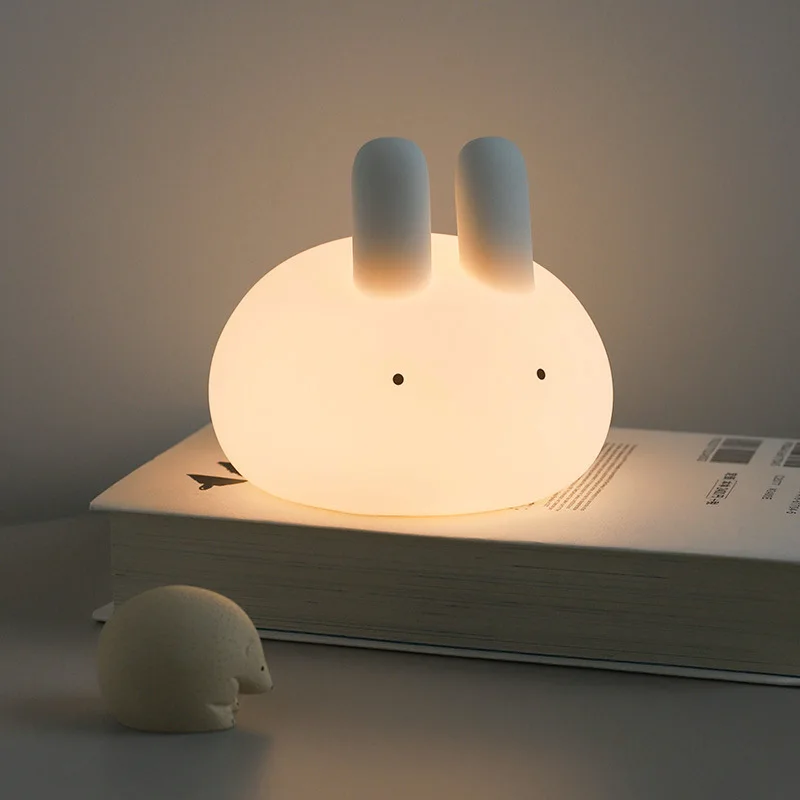 LED Cartoon Meatball Rabbit Night Light, Carregamento USB, Escurecimento Pat, Lâmpada de silicone, Coelho bonito, Pode ser cronometrado, Desk Lamp