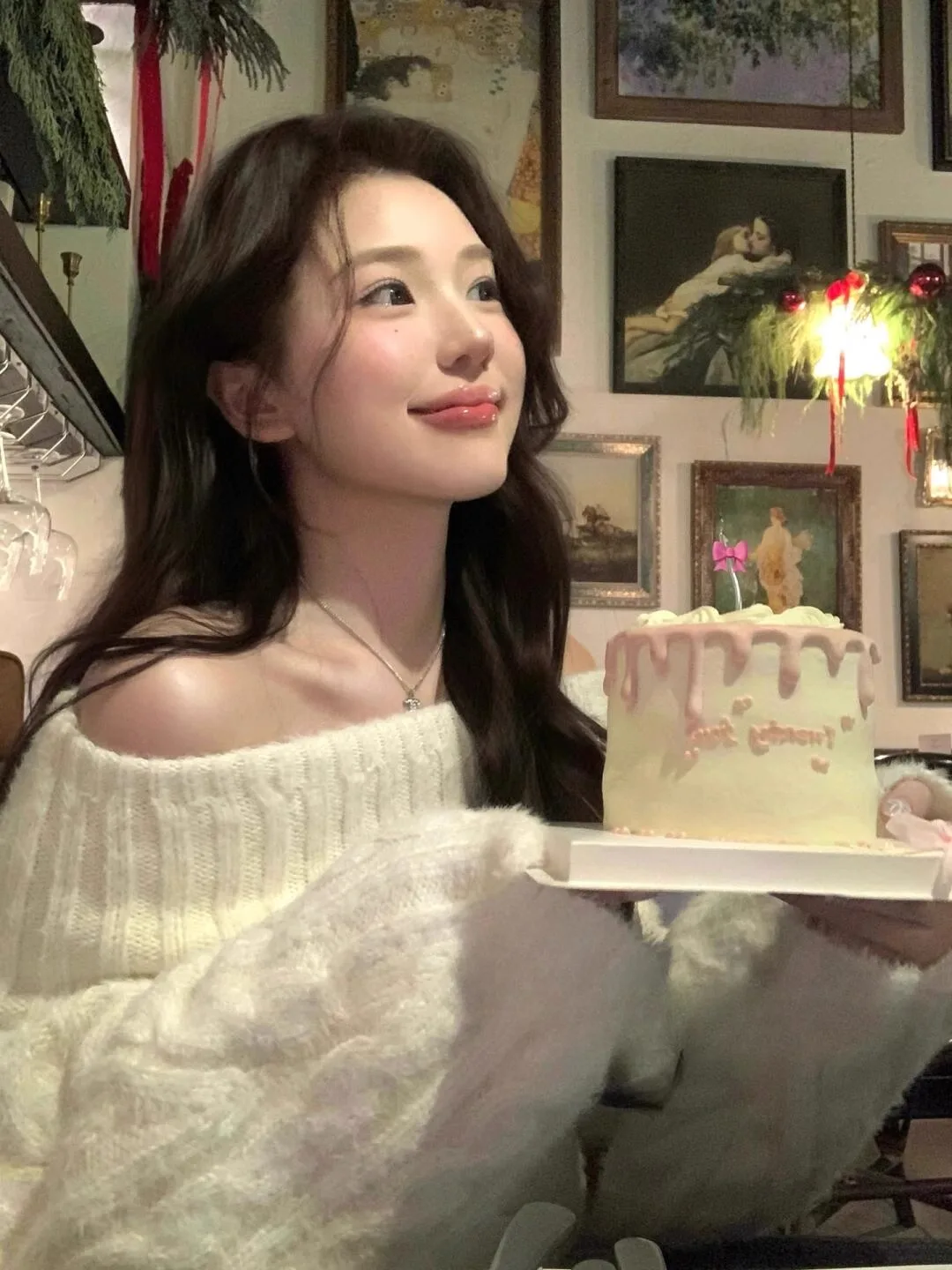 

Женский свитер Ele White с одним открытым плечом, осенне-зимний, мягкий, уютный, вязаный, в корейском стиле, свободного кроя, с длинными рукавами