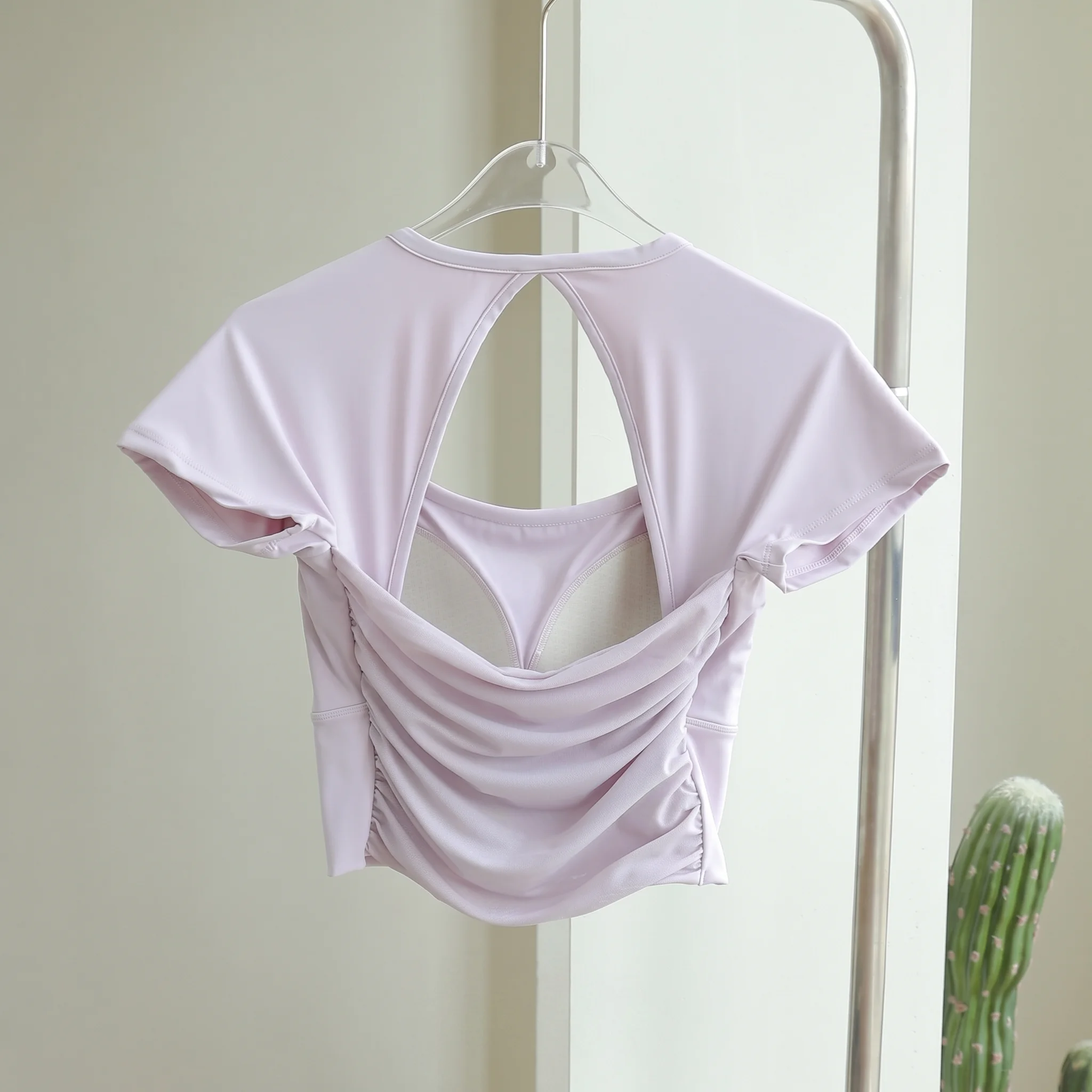 Women's Push-Up Sports Bra Top Sexy Back Fitness Shirt Yoga Shirt Breathable Gym Wear for Pilates Running T-shirt